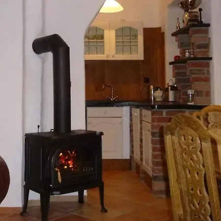 Moselidyll Traumferienwohnung In Exponierter Moselufer Lage טראבן-טרארבאך
