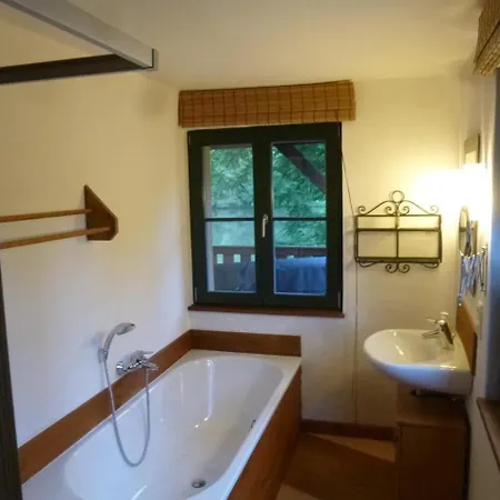 Moselidyll Traumferienwohnung In Exponierter Moselufer Lage *